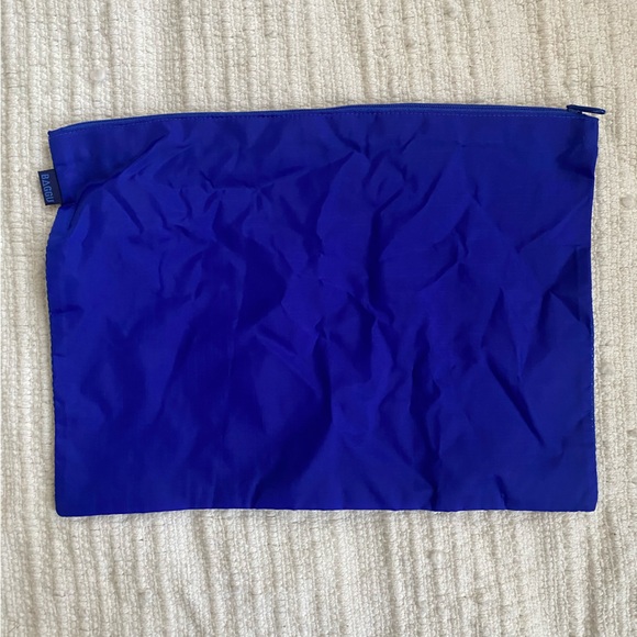 baggu cobalt mesh pouch - Picture 2 of 2